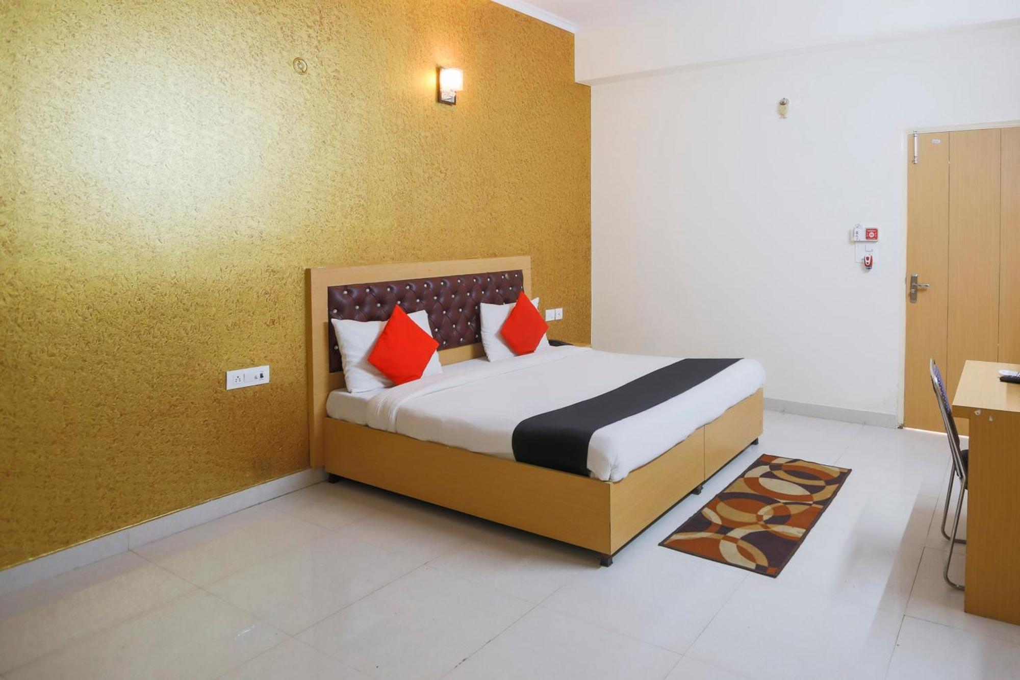 Diamond Imperial Hotell Noida Eksteriør bilde