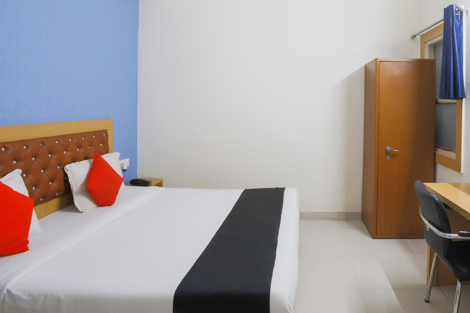 Diamond Imperial Hotell Noida Eksteriør bilde