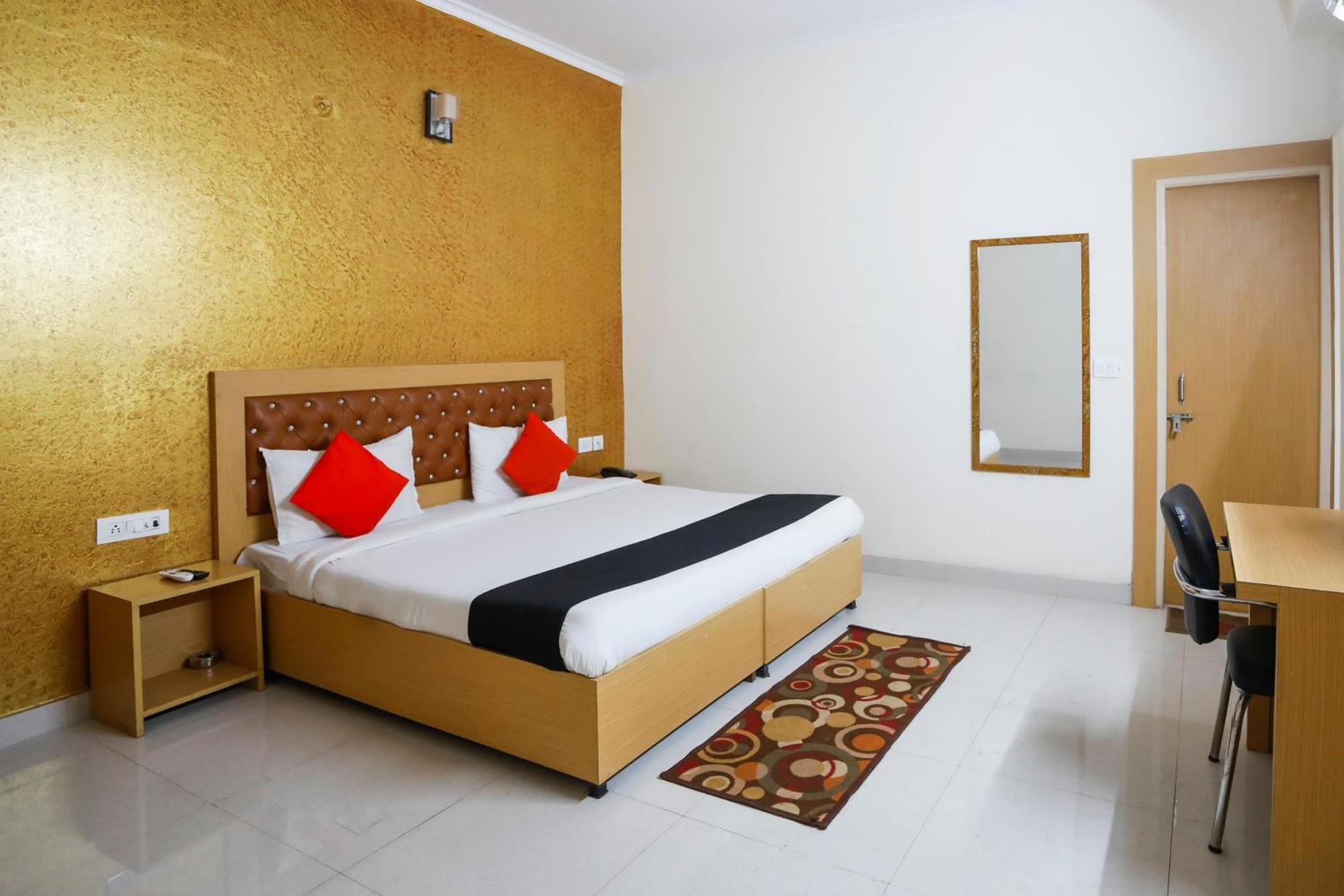 Diamond Imperial Hotell Noida Eksteriør bilde