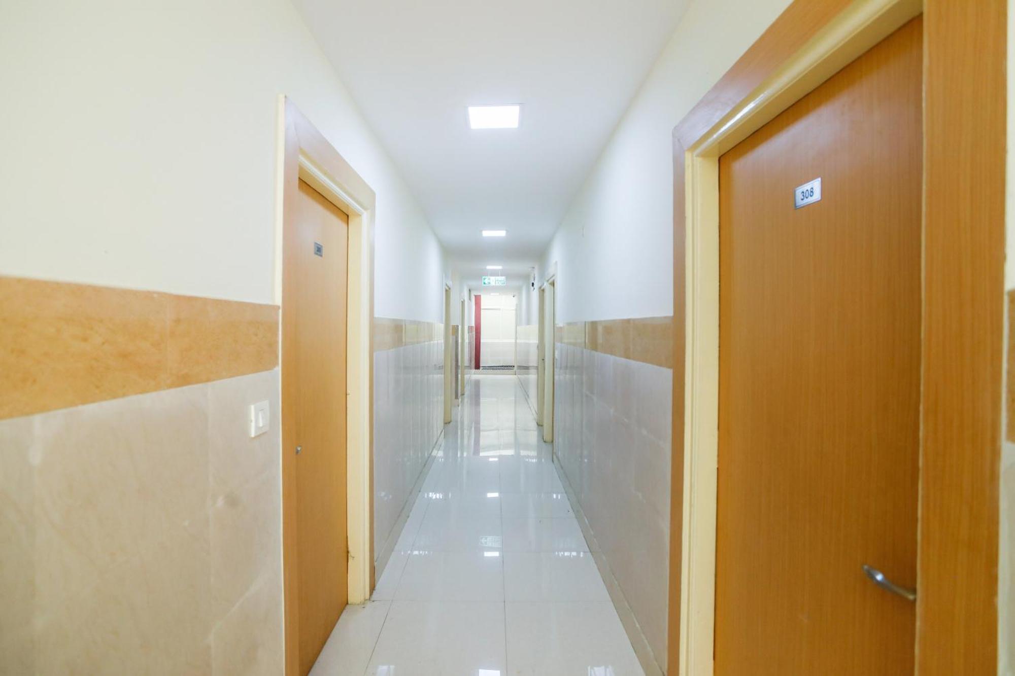 Diamond Imperial Hotell Noida Eksteriør bilde
