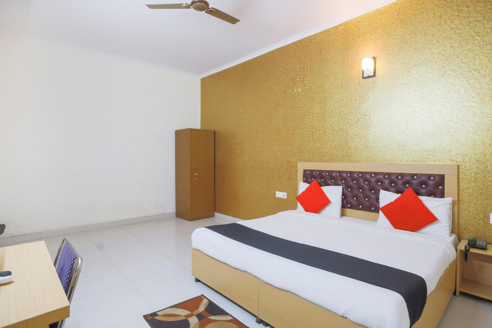 Diamond Imperial Hotell Noida Eksteriør bilde